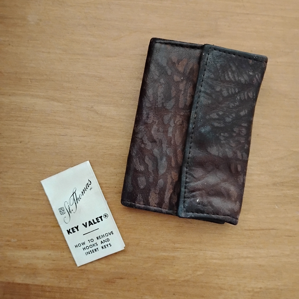 Brown Leather Key Valet
